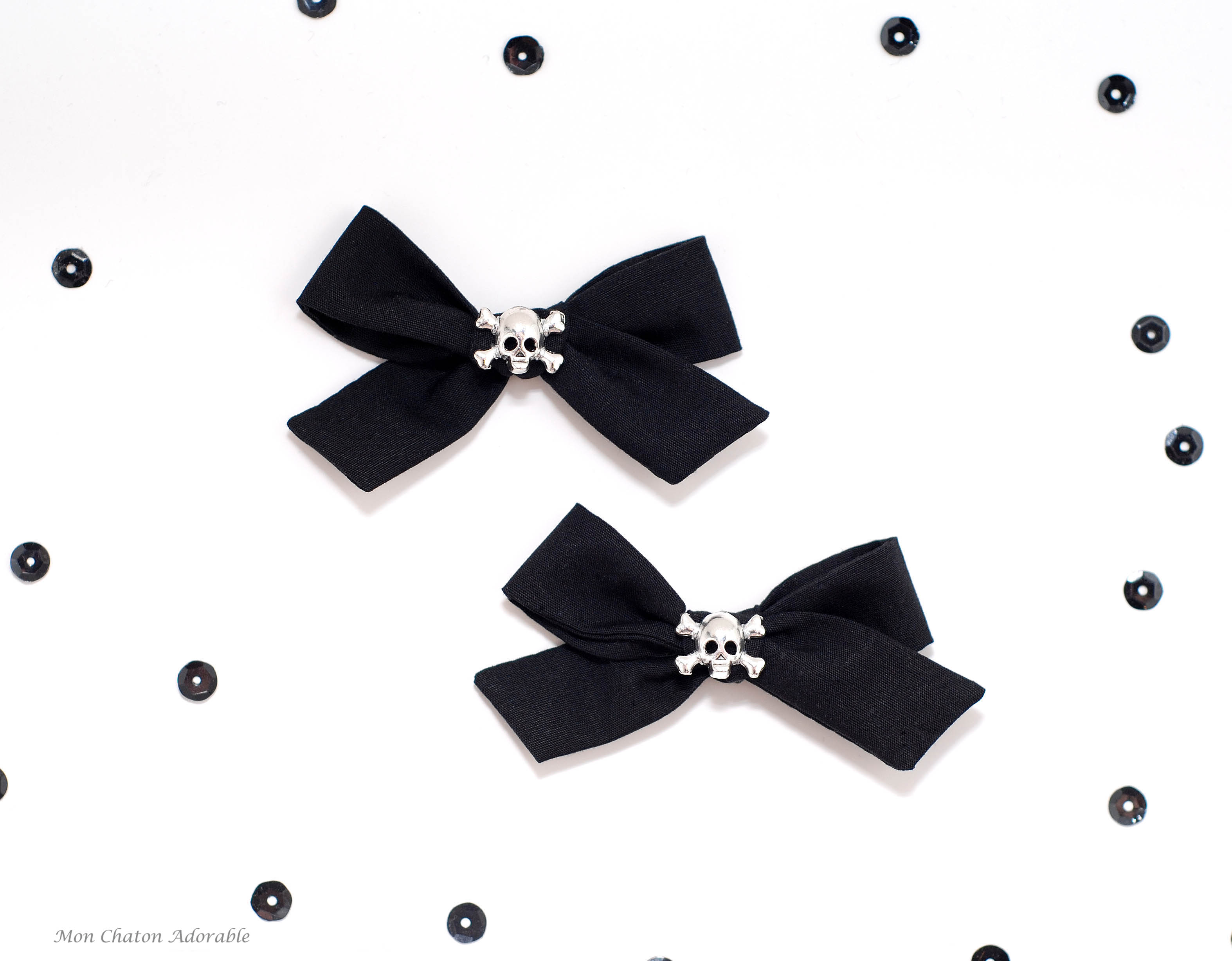 Set of 2 Skull Hair Bows