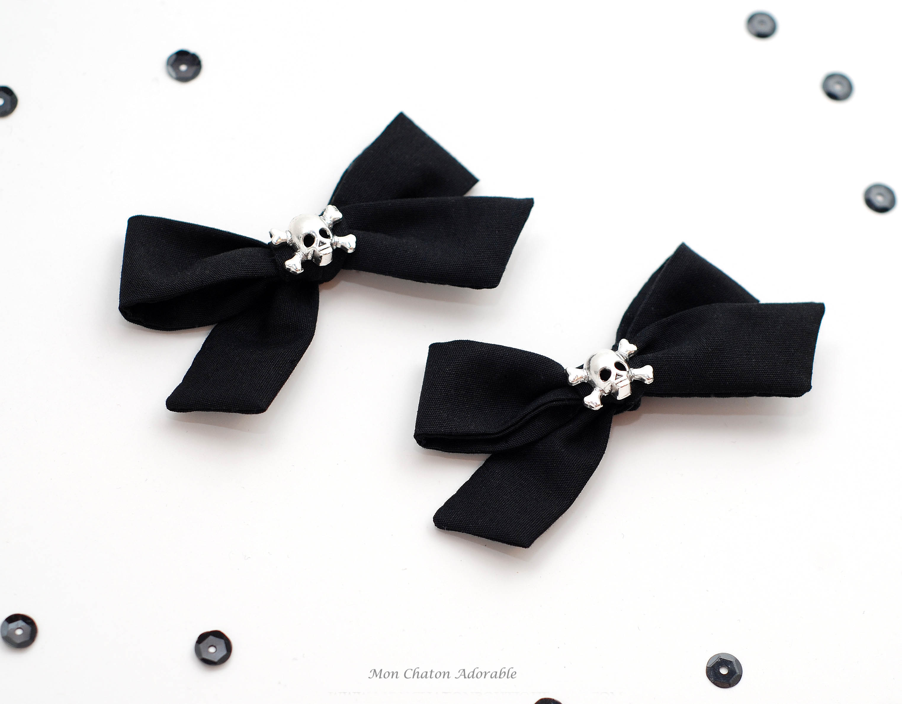 Set of 2 Skull Hair Bows